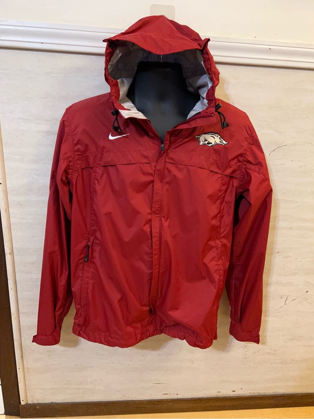 Nike Center Swoosh Red Hooded Razorbacks Windbreaker Jacket